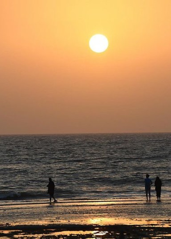 شاطئ الشقيق السياحي.. أجواء خيالية لعشاق الاستجمام في المملكة - المصدر واس