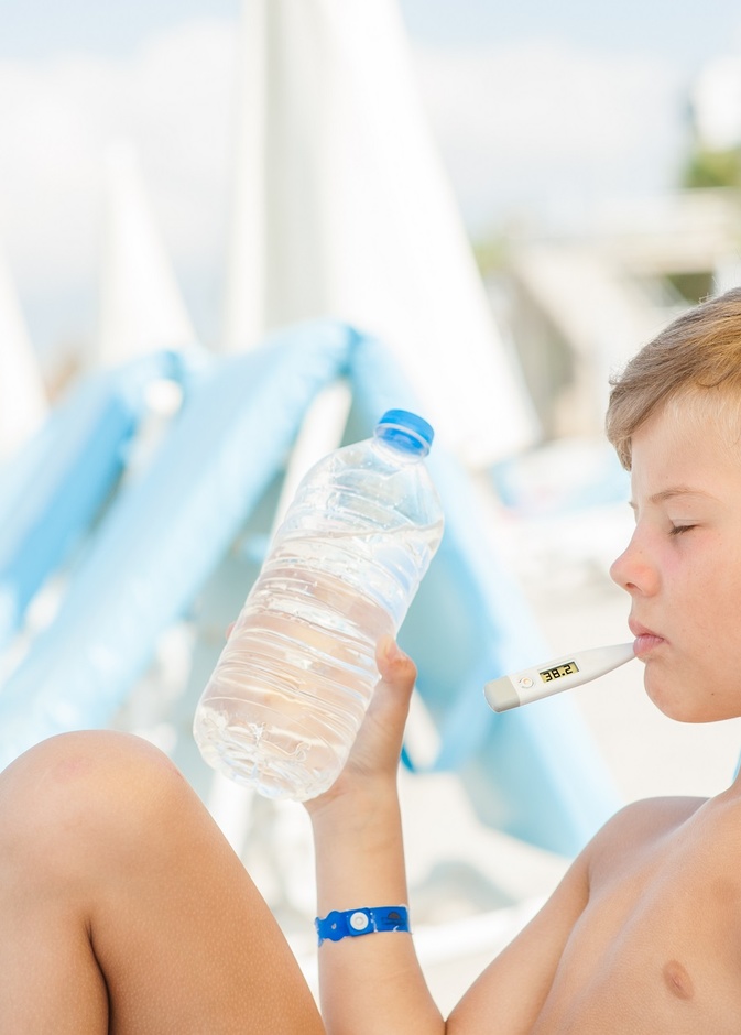 ضربة الشمس عند الأطفال .. أعراضها ومخاطرها وكيفية الوقاية منها
