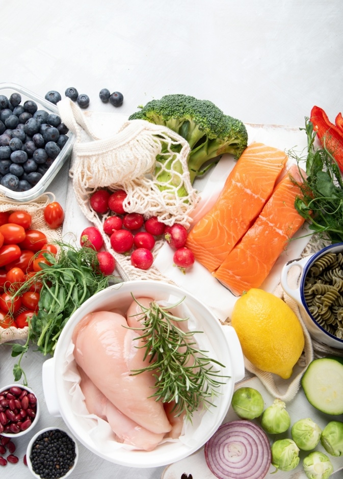 يلعب النظام الغذائي دوراً كبيراً في تقليل الالتهاب في الجسم