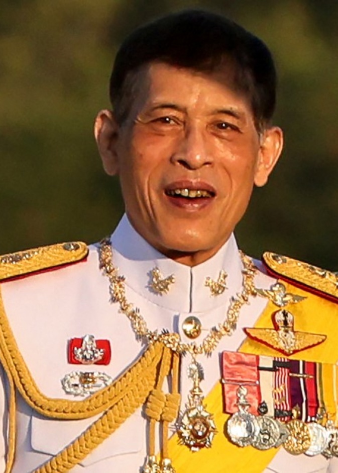 لماذا يحتفل ملك تايلاند بوالدته صاحبة الـ 90 عام؟