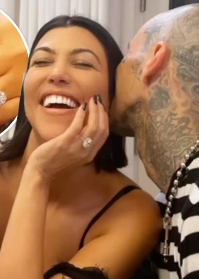 كورتني كارداشيان تكشف عن تشابه خاتمها مع خاتم ترافيس باركر