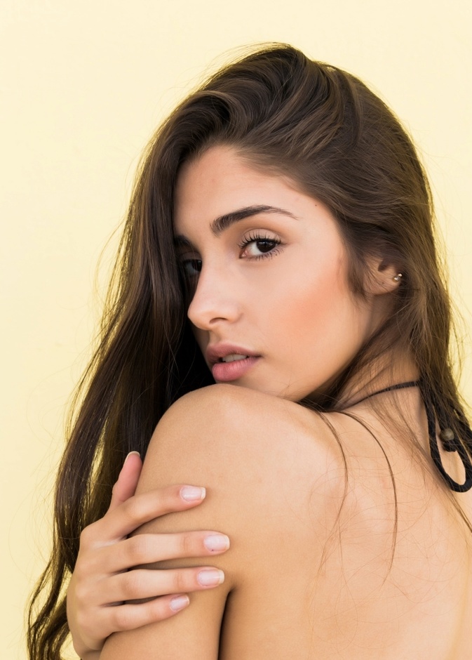 خلطات طبيعية لتقشير الجسم والحصول على بشرة كالحرير