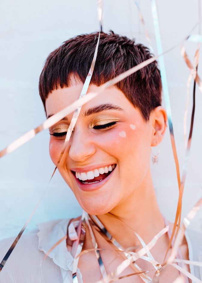 ما هي تقنية الانفزلاين للأسنان وأهم أضرار وعيوبها