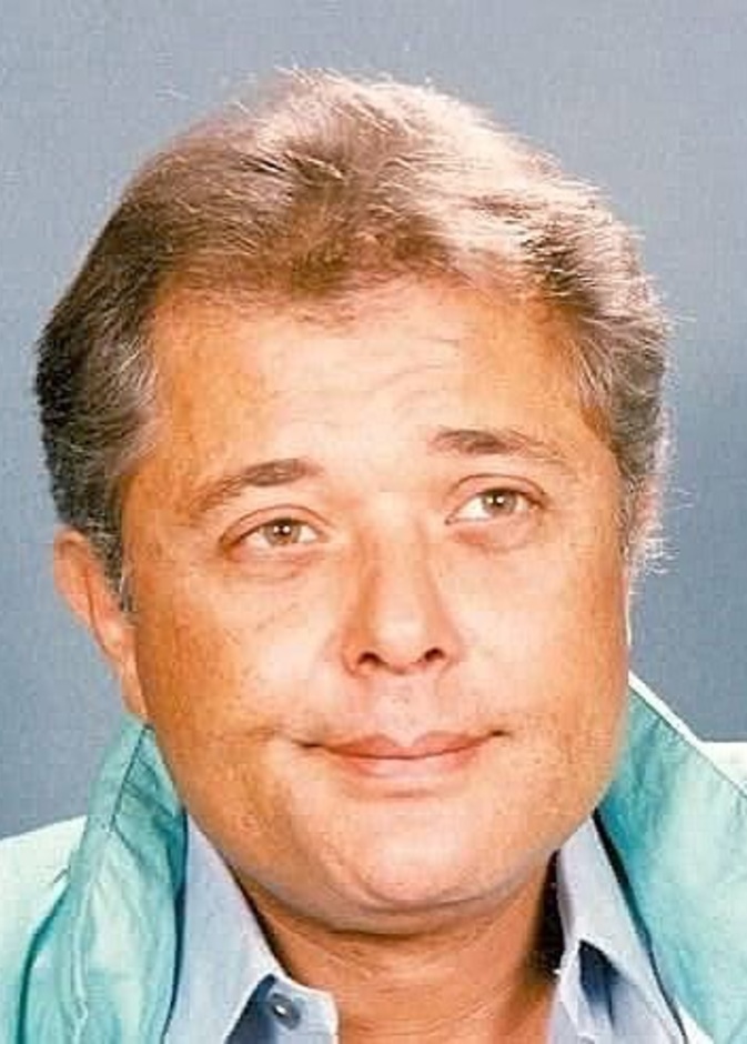 محمود عبدالعزيز