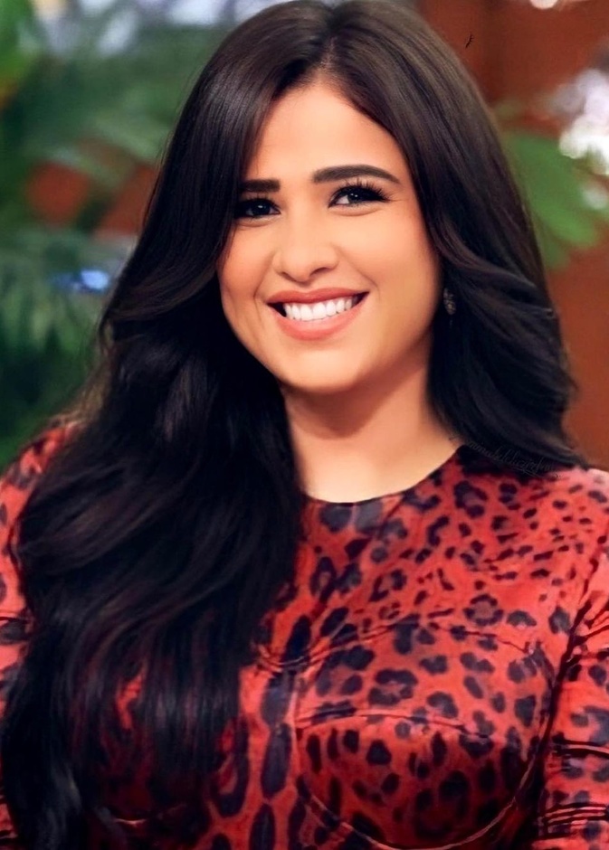 ياسمين عبد العزيز