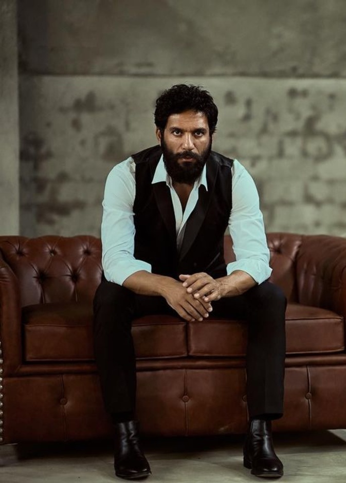 النجم حسن الرداد