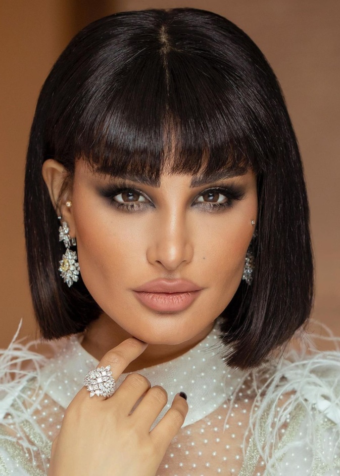 أميمة طالب تثير الجدل بشبهها مع الفنانة أحلام