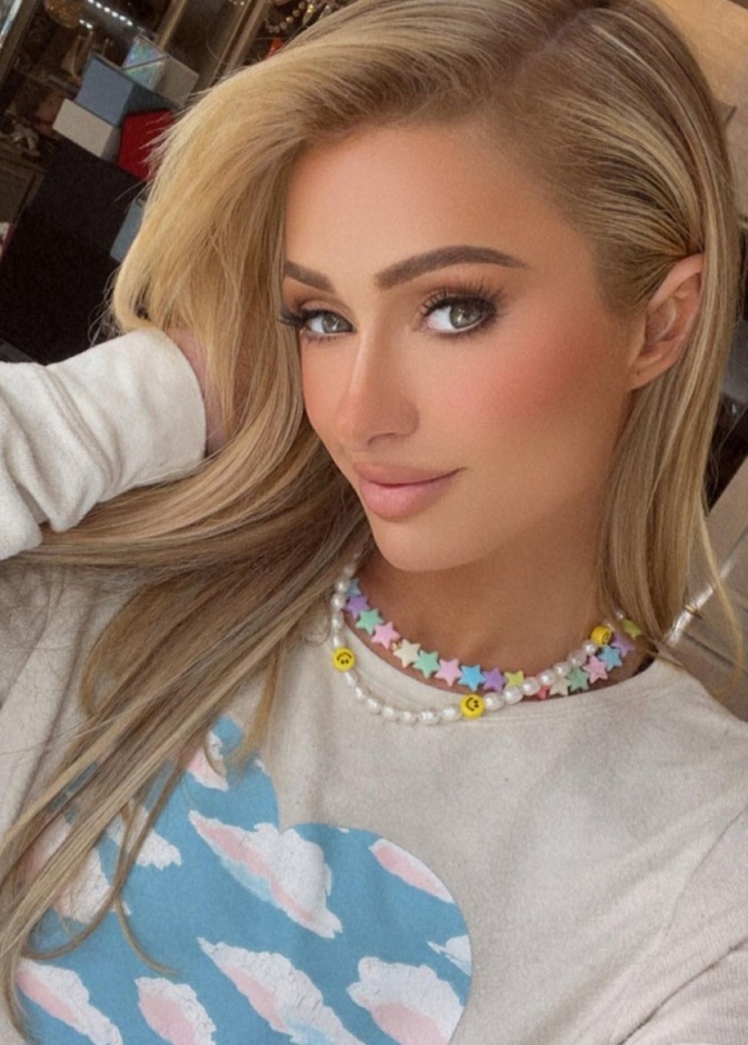 باريس هيلتون