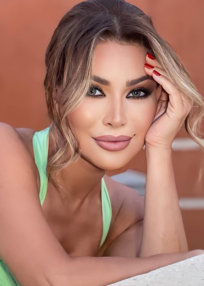 رسمات مكياج تجعلك أصغر سناً استوحيها من نوال الزغبي بمناسبة عيد ميلادها