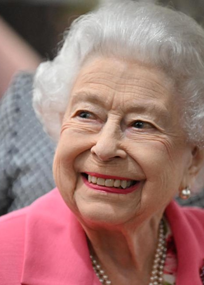 ملكة بريطانيا تعود إلى وندسور بعد عطلة قصيرة في بالمورال