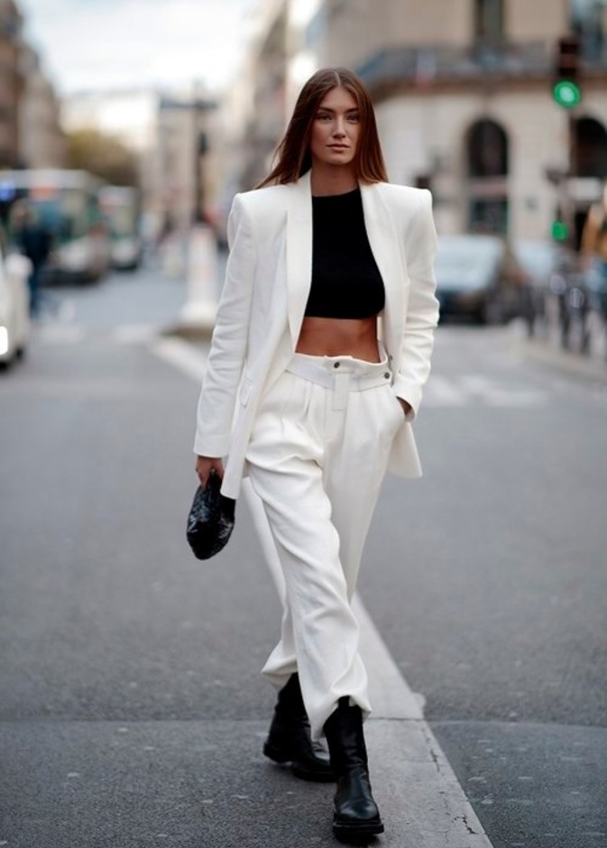 3 طرق لتنسيق الكروب توب للوك جذاب بأسلوب Street Style