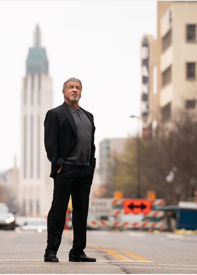 سيلفستر ستالون يثير الاهتمام في أول بطولة تليفزيونية له_ الصورة من حسابه بإنستجرا