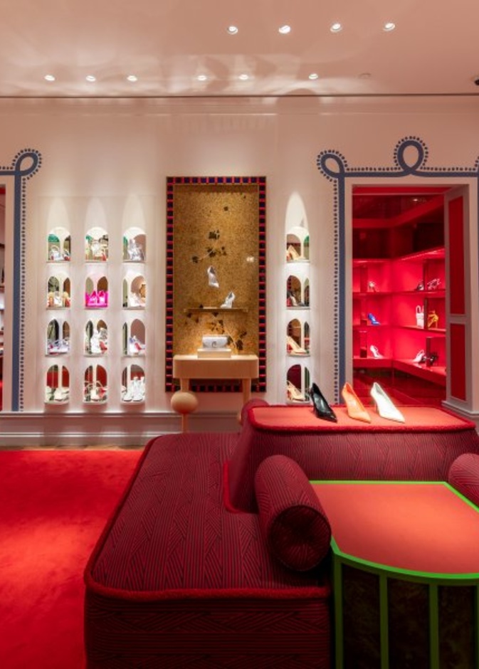 كريستيان لوبوتان يعلن عن متجره الجديد في الدوحة