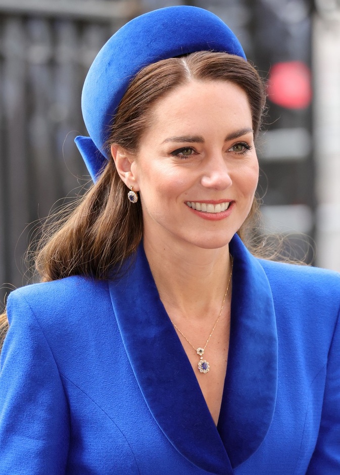 أجمل مجوهرات كيت ميدلتون من الياقوت الأزرق