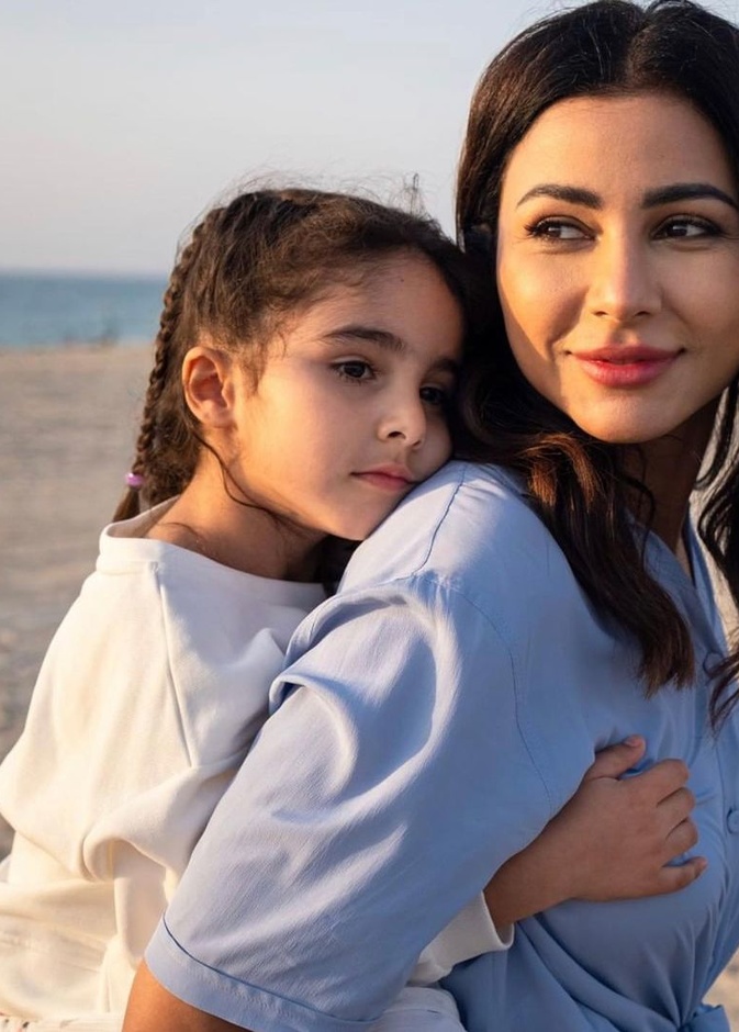 مهيرة عبد العزيز