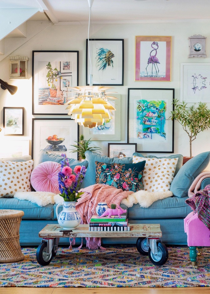 8 أفكار بسيطة لتجديد الكنب القديم في غرف المعيشة