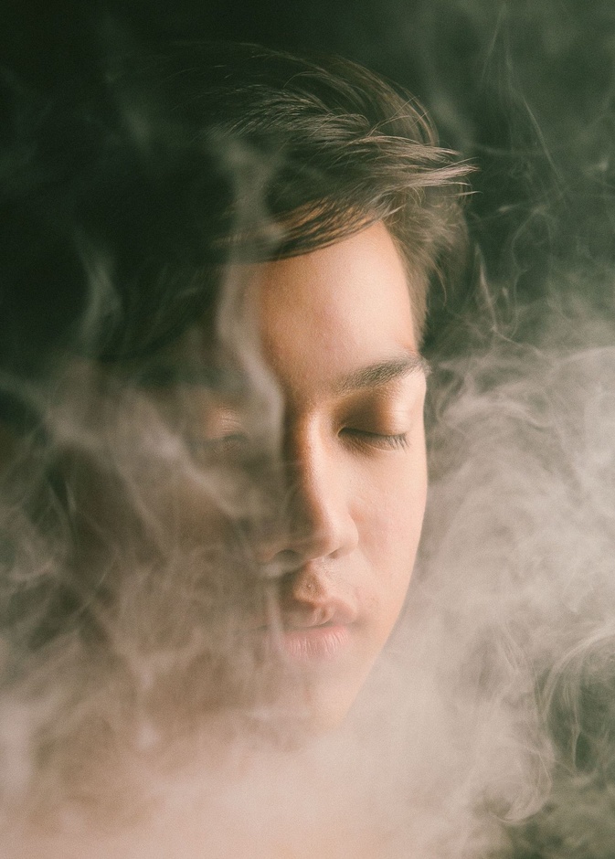 طريقة تنظيف البشرة المختلطة بالبخار في المنزل