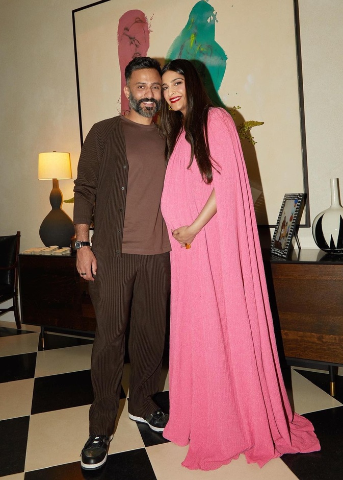 سونام كابور تنشر صور من حفل " baby shower" بمناسبة اقتراب موعد ولادتها