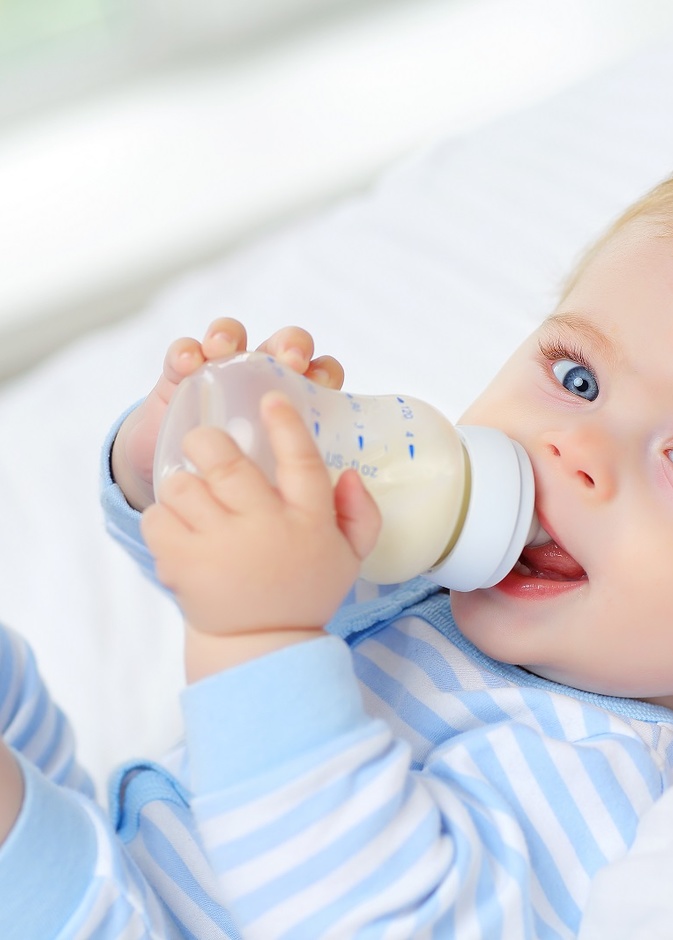  أضرار الرضاعة الصناعية