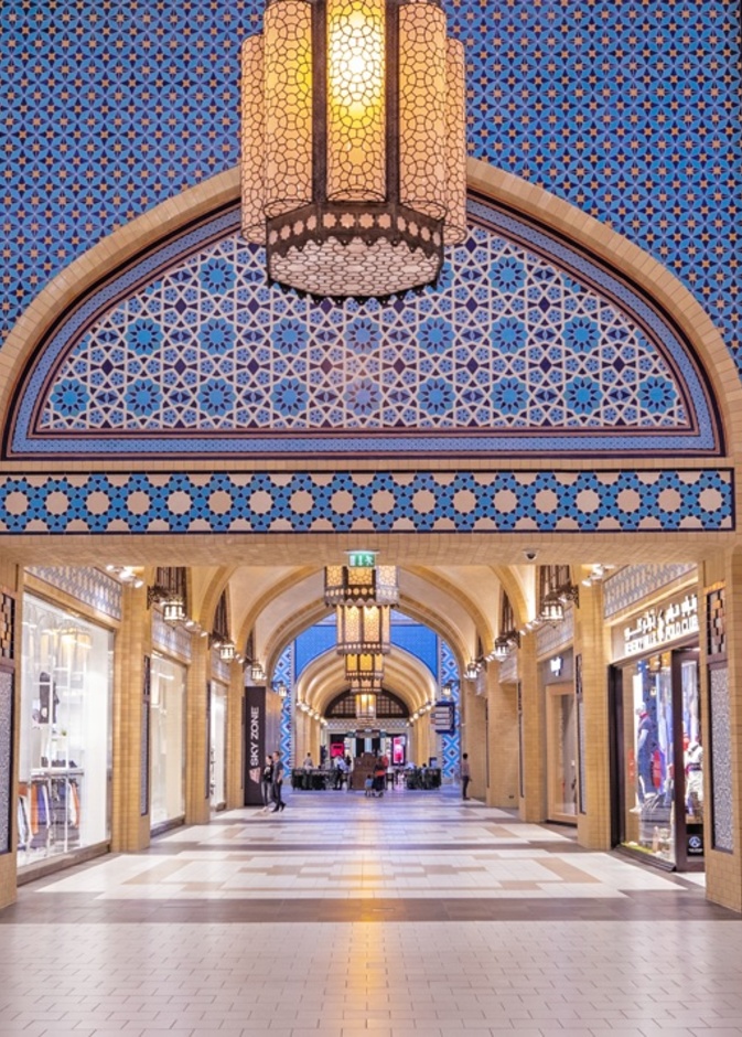 اجواء ساحرة للتسوق في مول ابن بطوطة