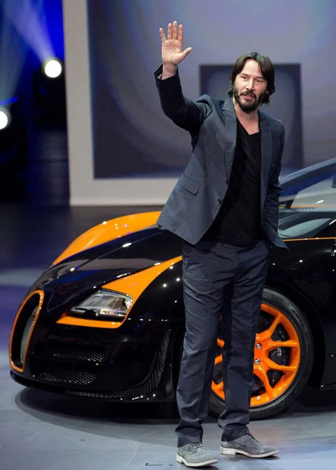 تعرفي على مجموعة سيارات كيانو ريفز