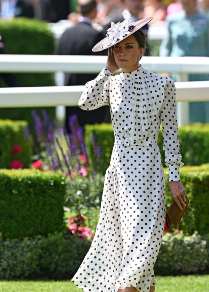 صيحة البولكا دوت لن تغيب في أي وقت قريبًا واطلالات كيت ميدلتون ستلهمك