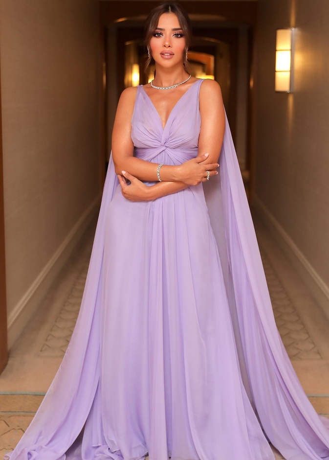 فساتين خطوبة راقية انستقرام@balqeesfathi