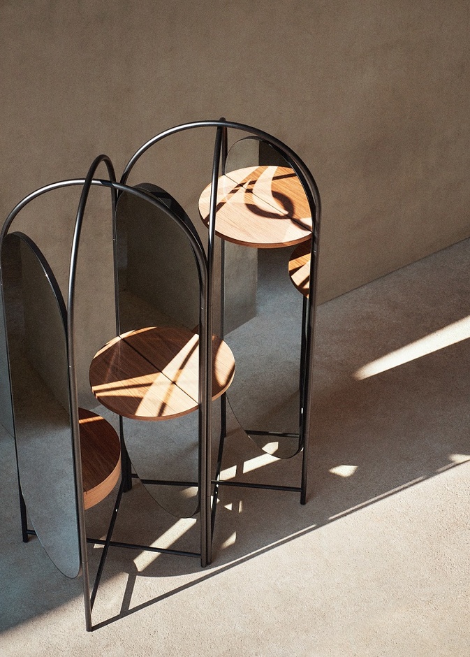 مرايا Blossom Screen من فندي