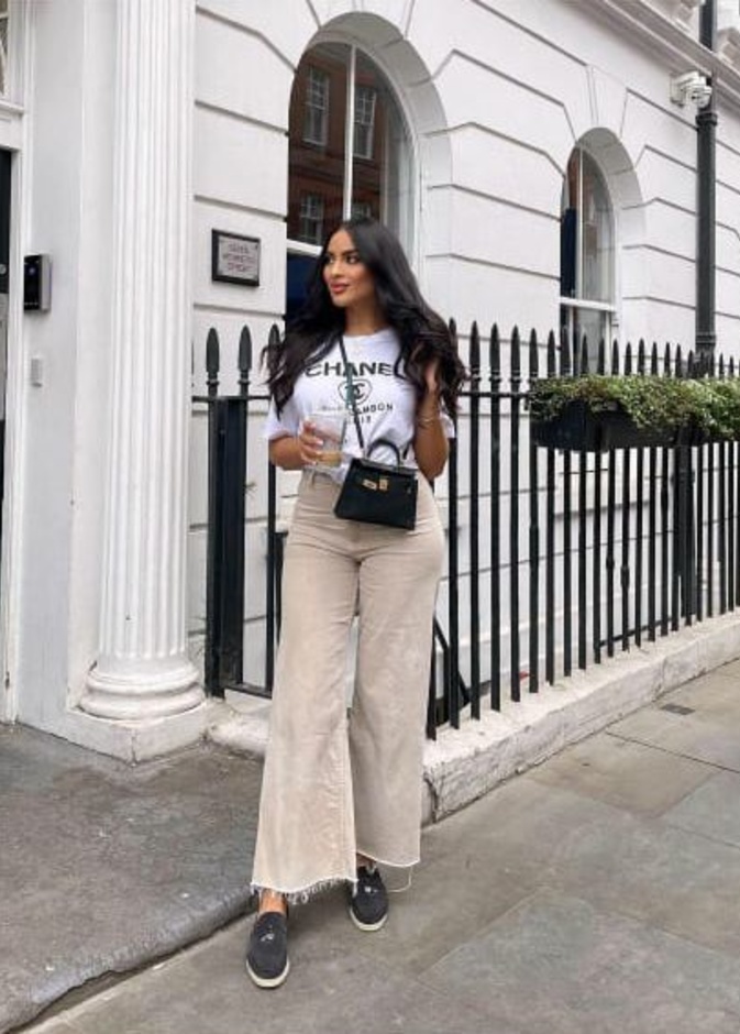 من اطلالة آية فيصل في لندن