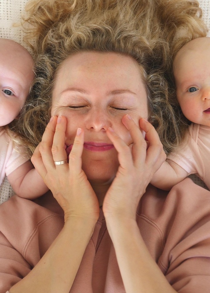 نصائح ضرورية لتجهيز مستلزمات التوأم حديثي الولادة