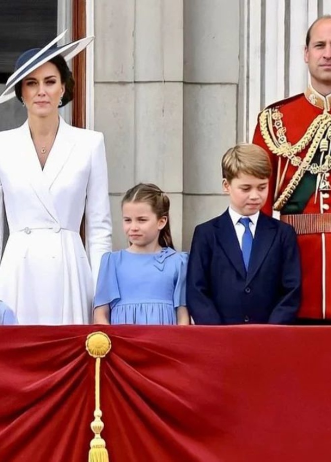 وليام وكيت أصبحا أكثر حرصا على حماية أطفالهما مع تزايد الاهتمام بعائلة كمبريدج