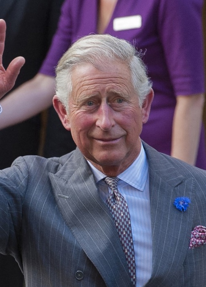 الأمير تشارلز يرسل 2400 رسالة في السنة 