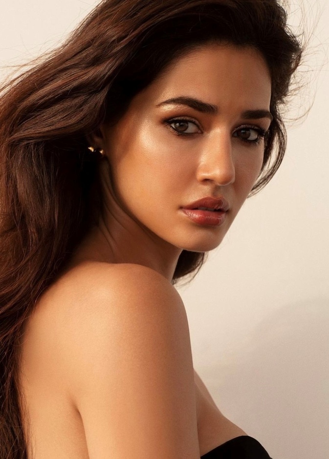 مكياج ناعم للسمراوات بأساليب مختلفة على الطريقة الهندية من وحي Disha Patani