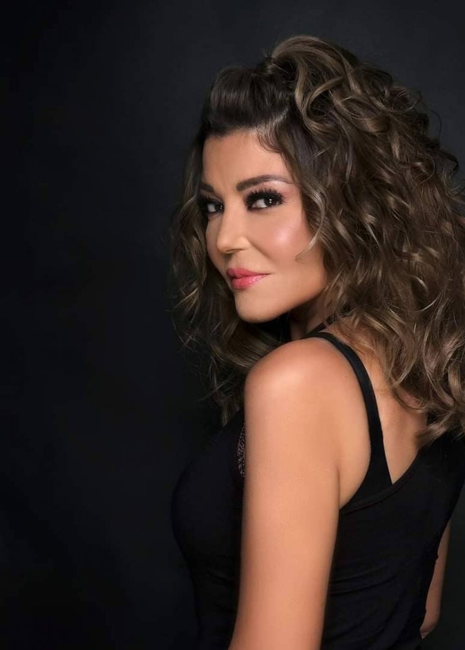 تسريحات شعر عصرية لموسم صيف 2022 تألقي بها على خطى سميرة سعيد