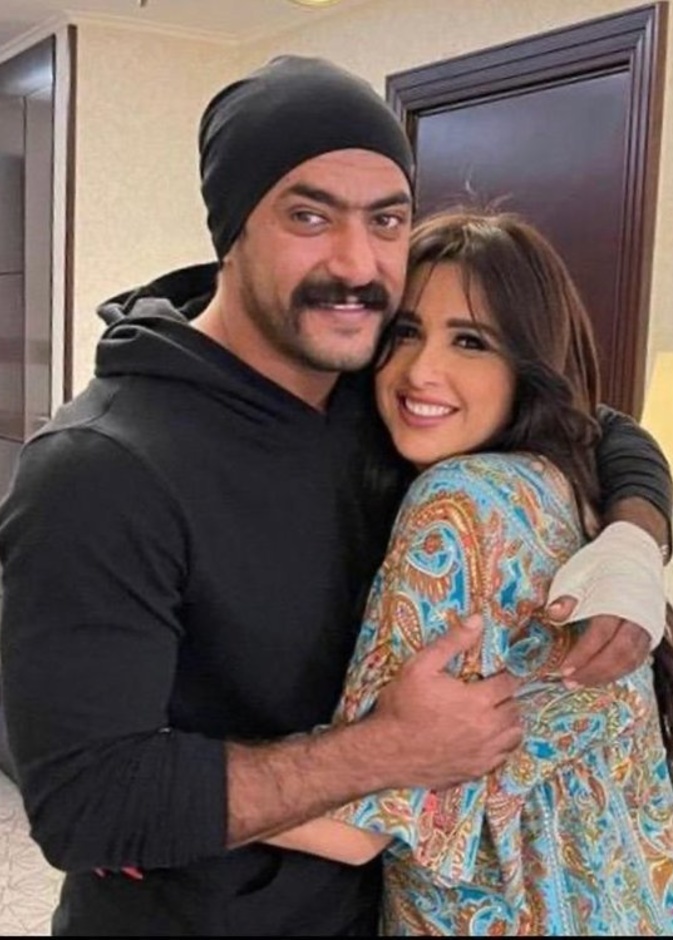 ياسمين عبد العزيز وأحمد العوضي