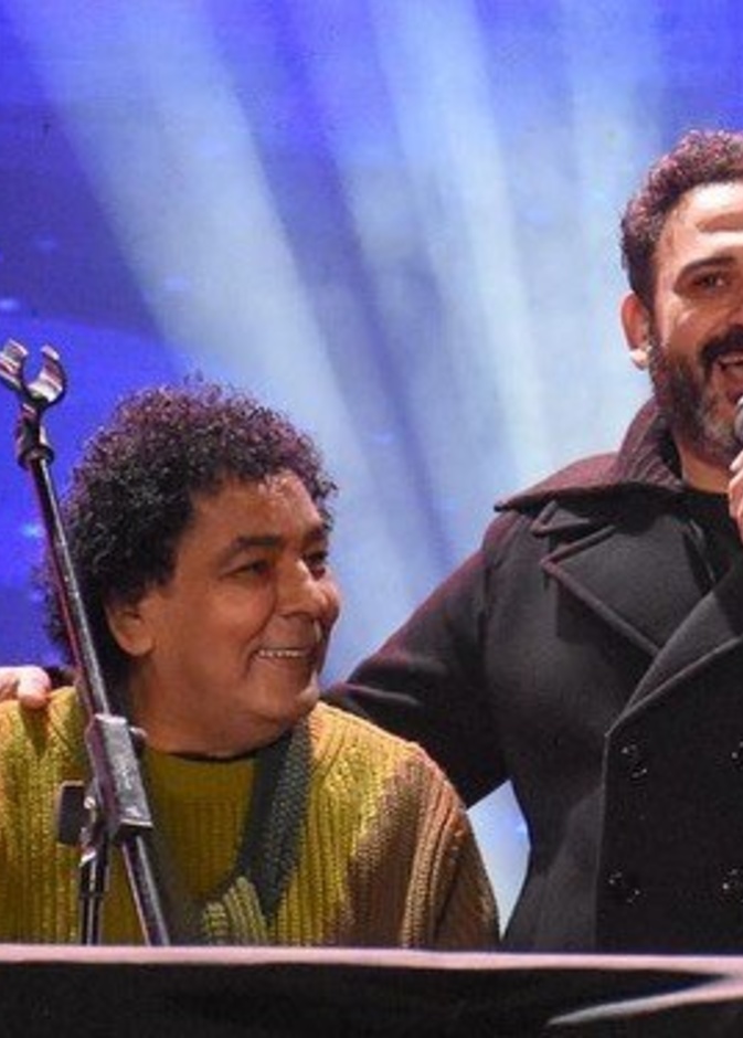 محمد منير وأكرم حسني