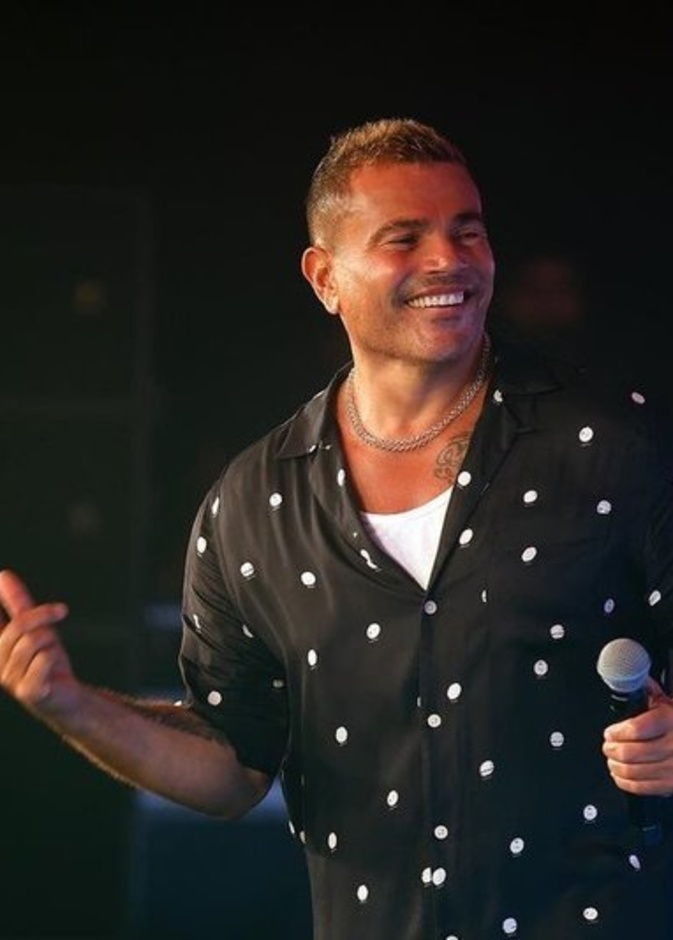 عمرو دياب يكشف عن مفاجأة فنية جديدة ويشوق الجمهور