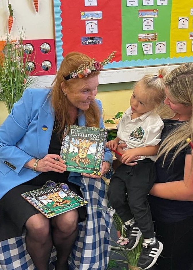 أشهر 5 كتب بقلم سيدات العائلات الملكية