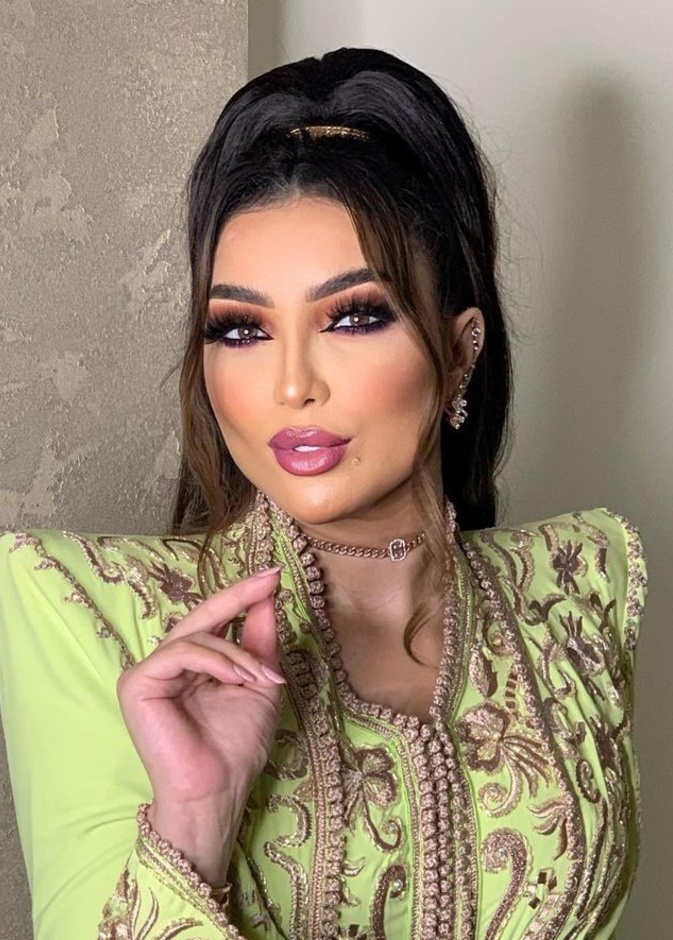 دنيا بطمة تكشف عن إزالتها الفيلر في وجهها