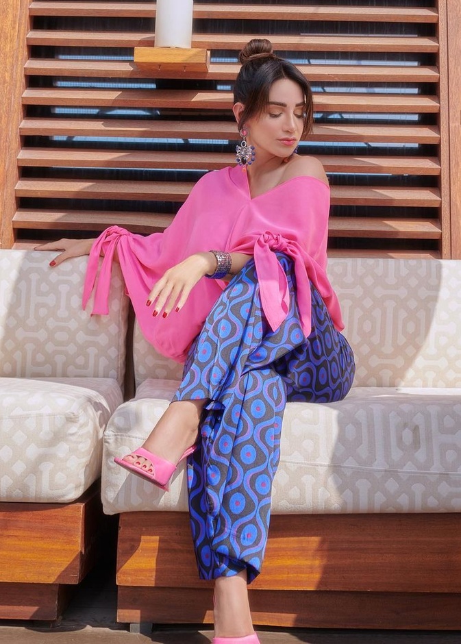 شاهدوا أحدث إطلالات ديانا حداد بعد عودتها للتواصل مع الجمهور