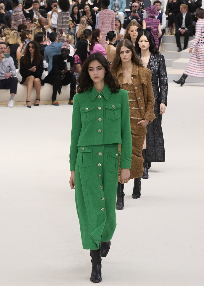 مجموعة CHANEL للأزياء الراقية لخريف وشتاء 2023