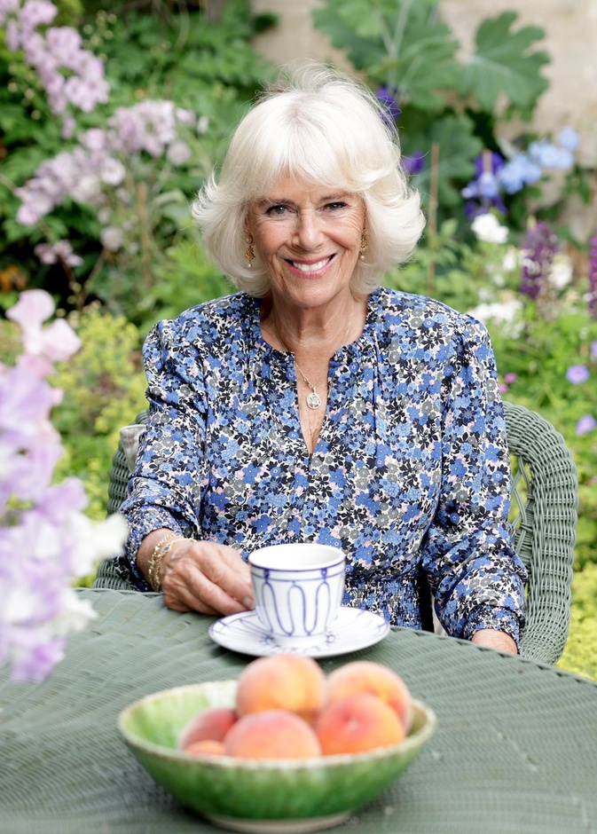 كاميلا باركر تحتفل بعيد ميلادها الـ 75 بصورة جديدة