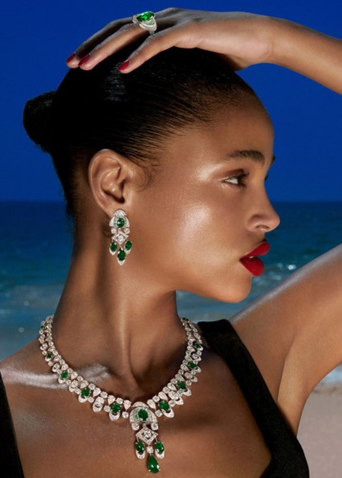 Goddess of Divinity emerald suite model image