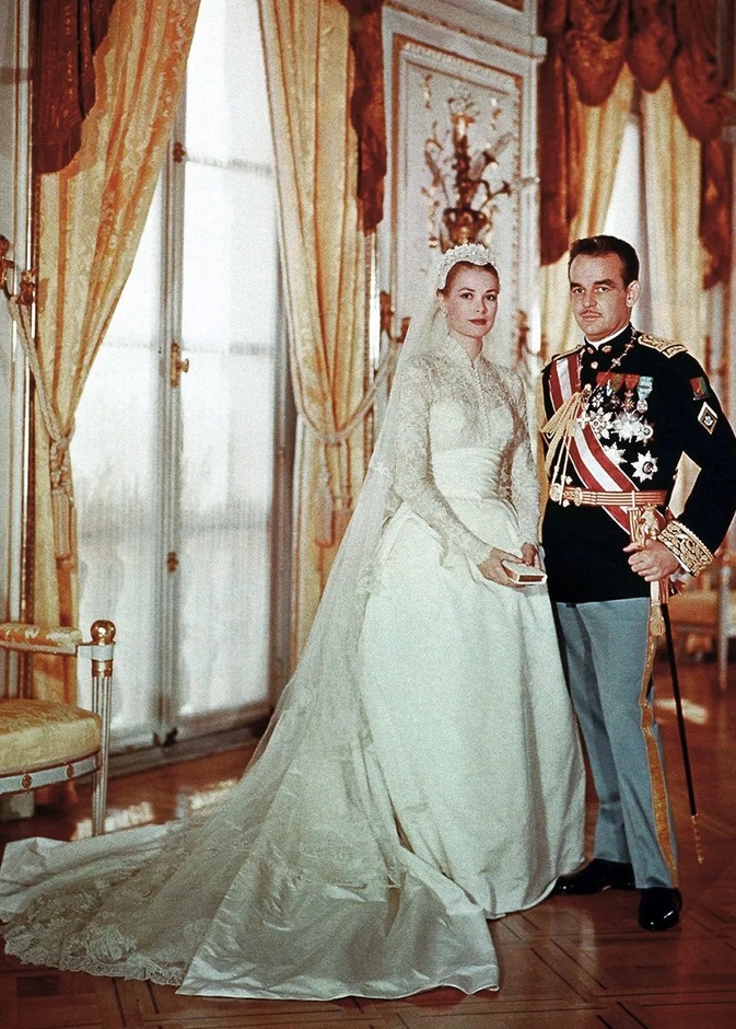 Grace Kelly فستان زفاف ملكي من