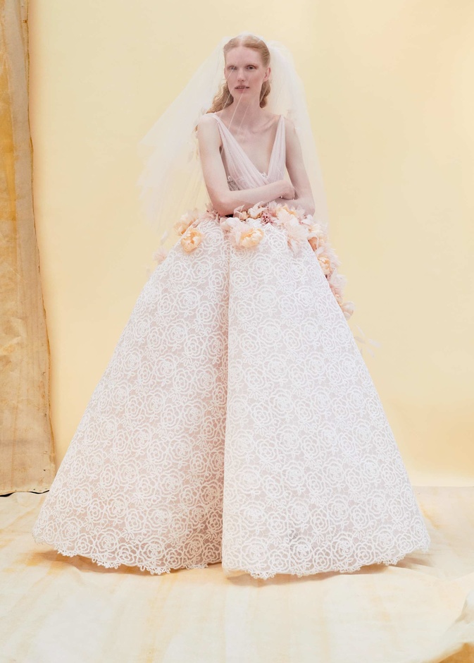 AZZI & OSTA خريف وشتاء 2023 بين البحر والضوء