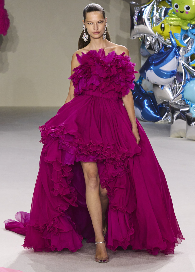 مجموعة Giambattista Valli للهوت كوتور 2022