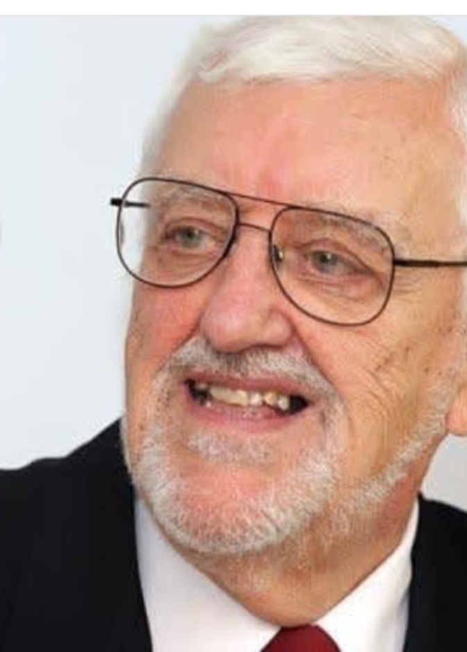 وفاة برنارد كريبينز