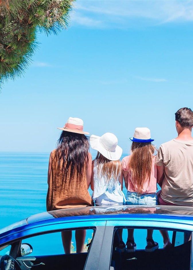 نصائح مهمة لتجهيز السيارة قبل الانطلاق في رحلة صيفية