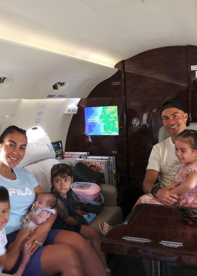 جورجينا رودريغيز وعائلتها