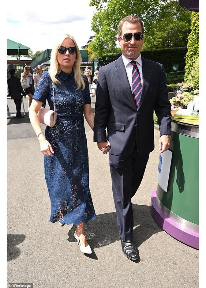  أحدث ظهور لبيتر فيليبس وصديقته في ويمبلدون